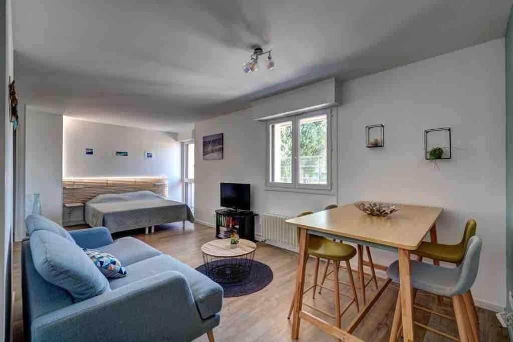 LE STUDIO 35, charme, parking & proche lac, 2 pers Annecy Extérieur photo